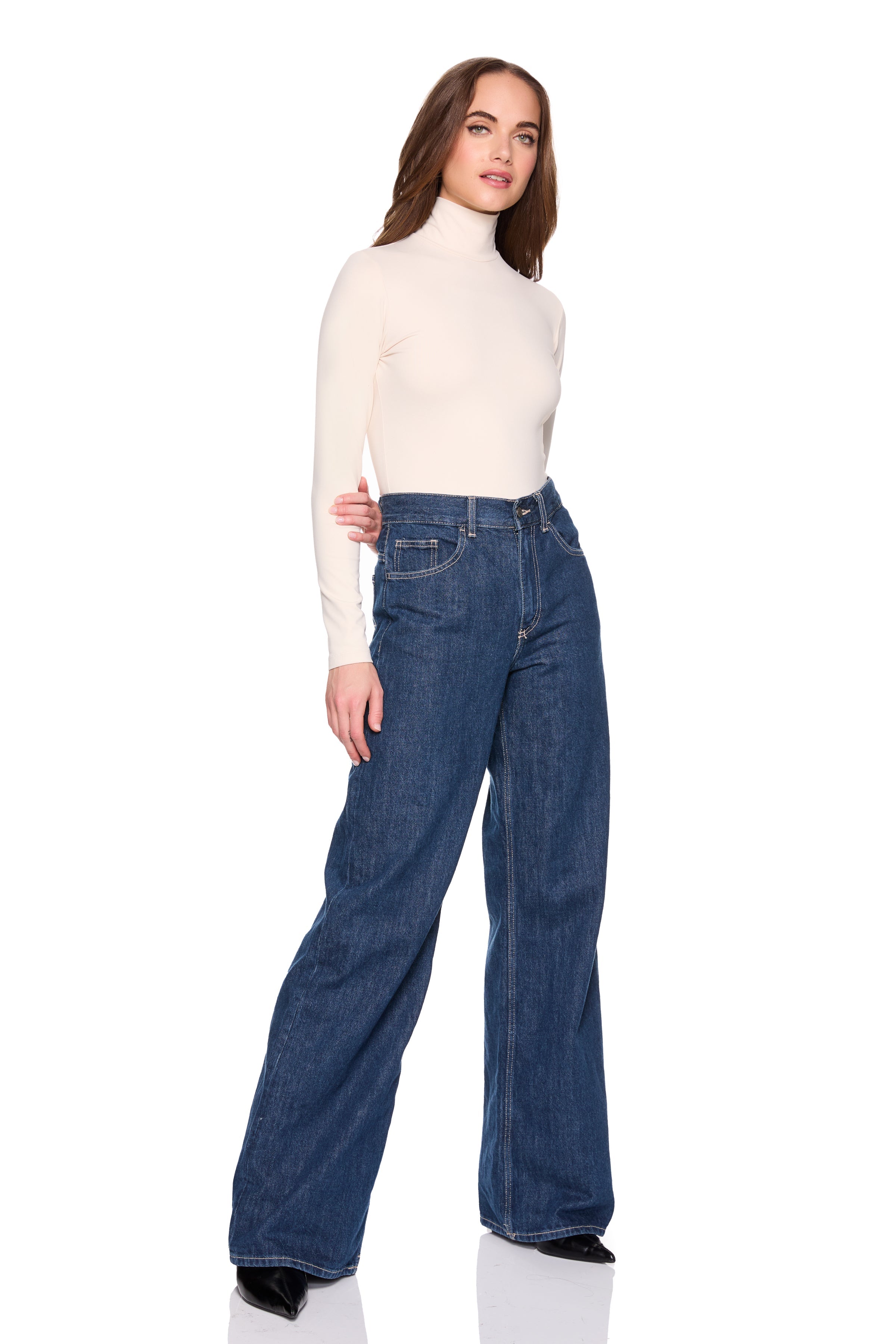 essential long sleeve turtleneck top