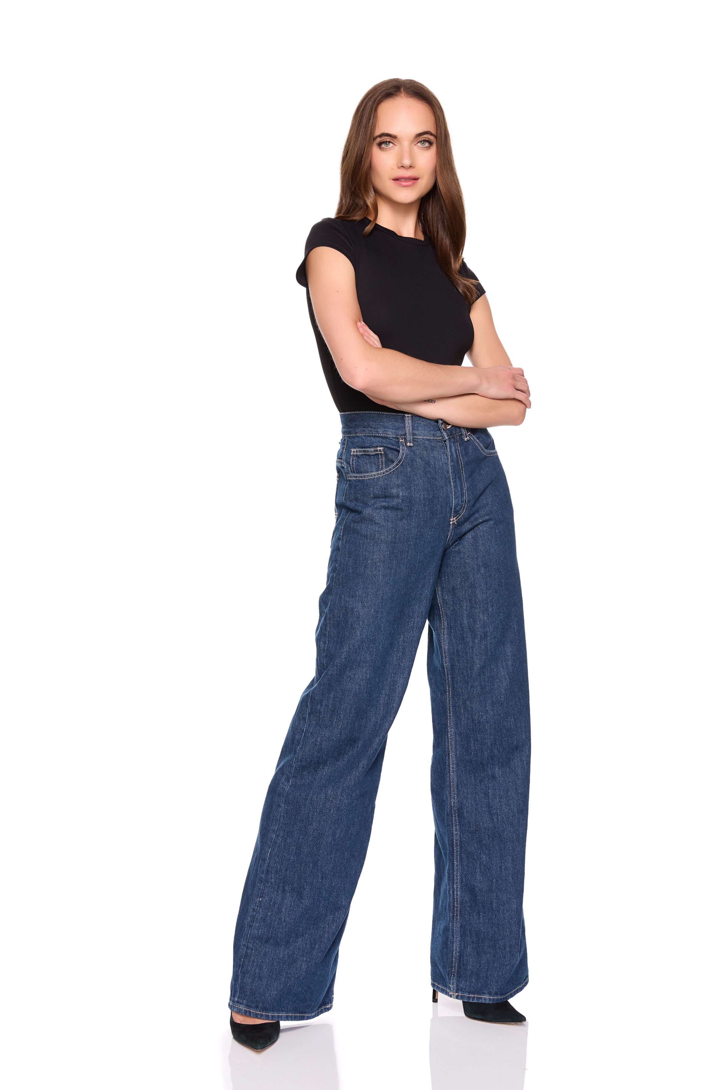 essential crew short sleeve tee