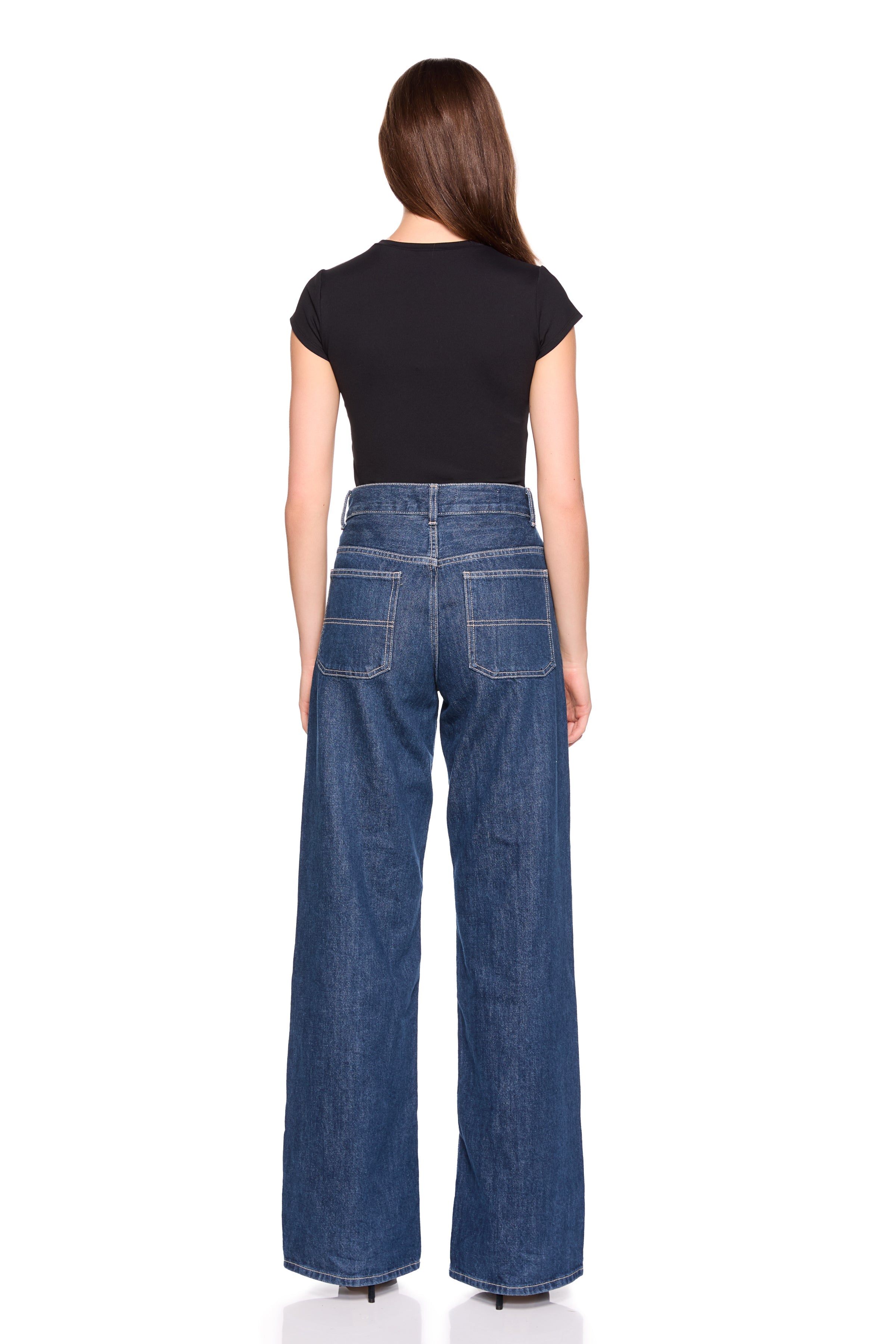 essential crew short sleeve tee