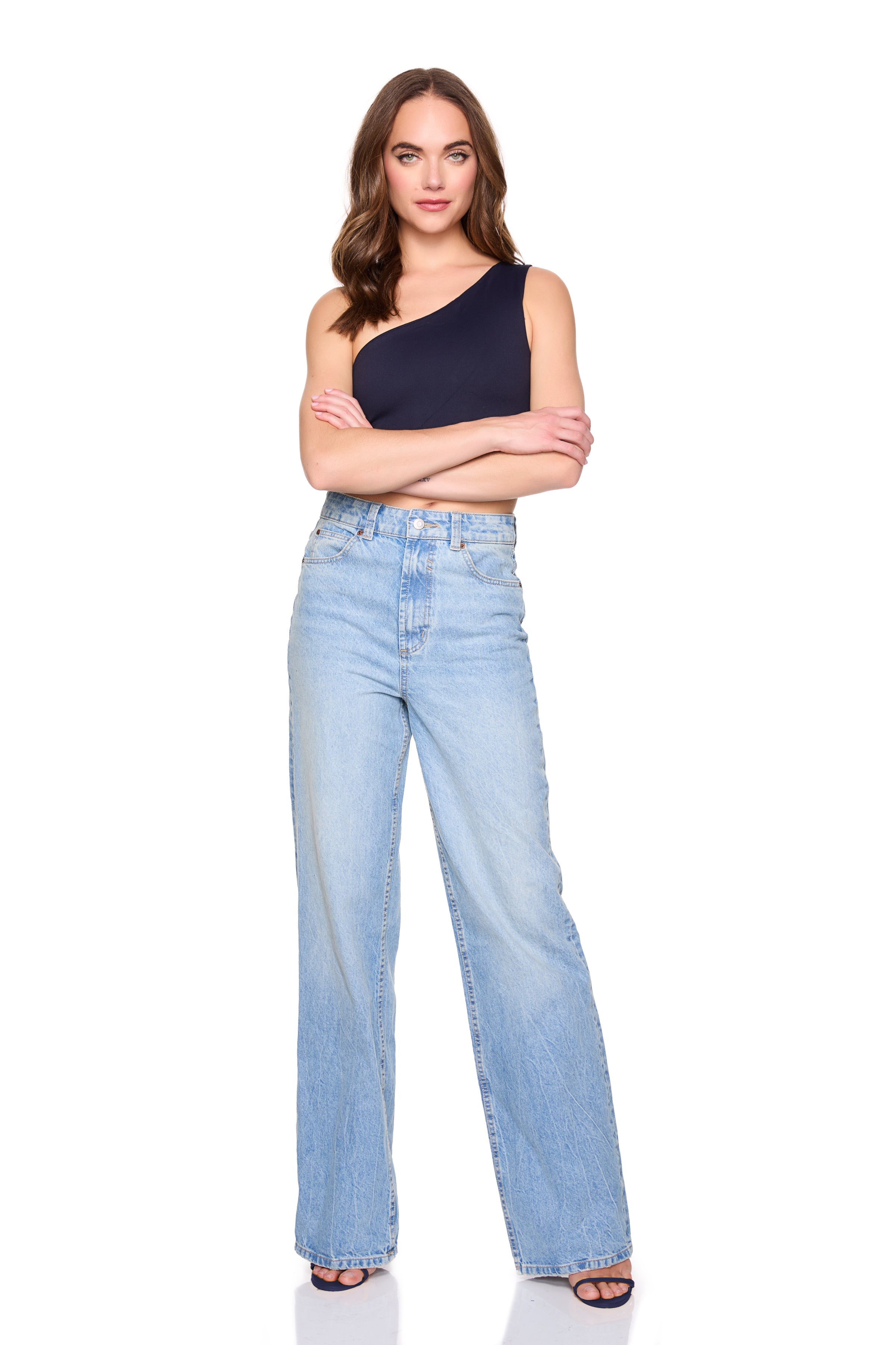 essential one shoulder crop top