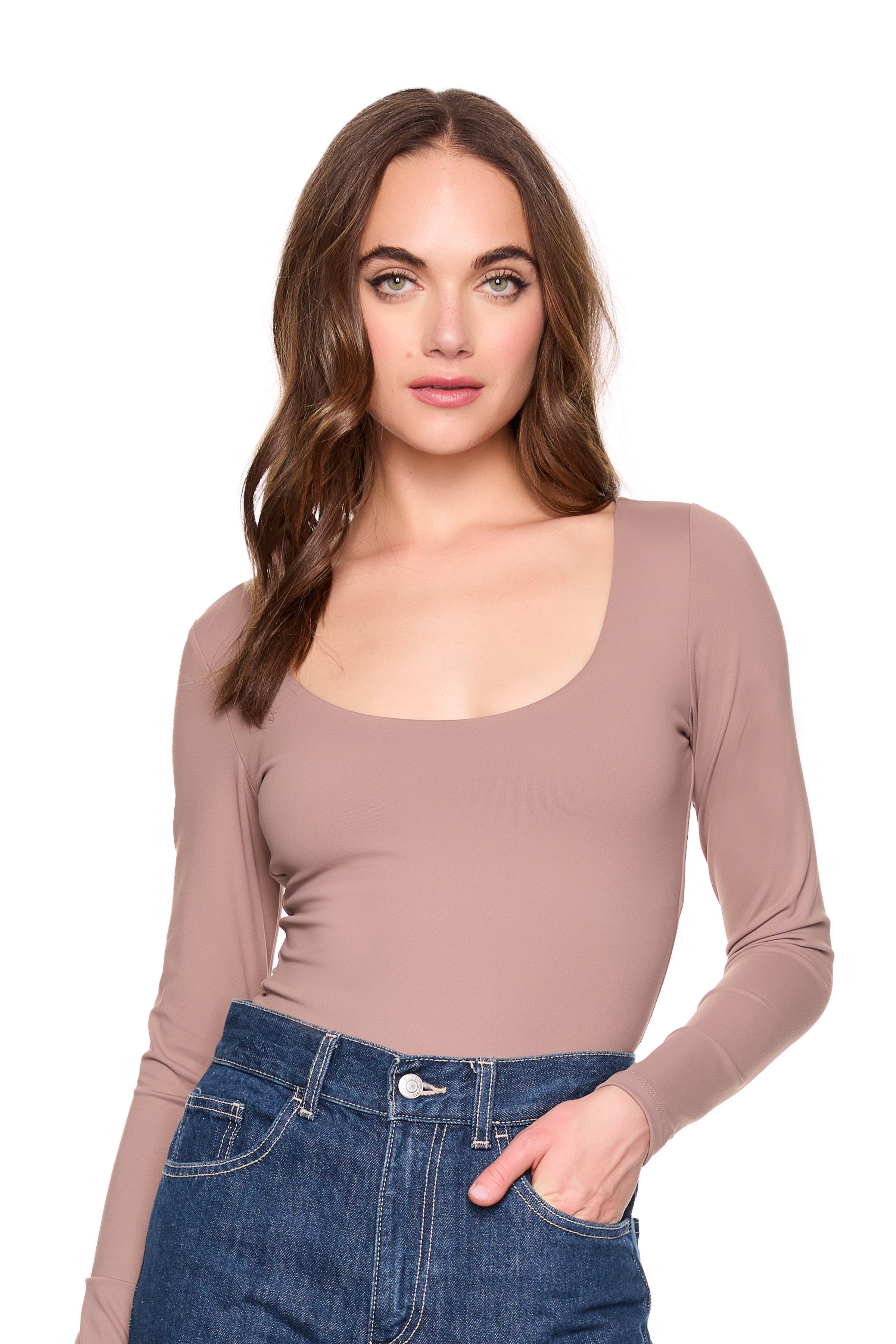 essential scoop front long lseeve top