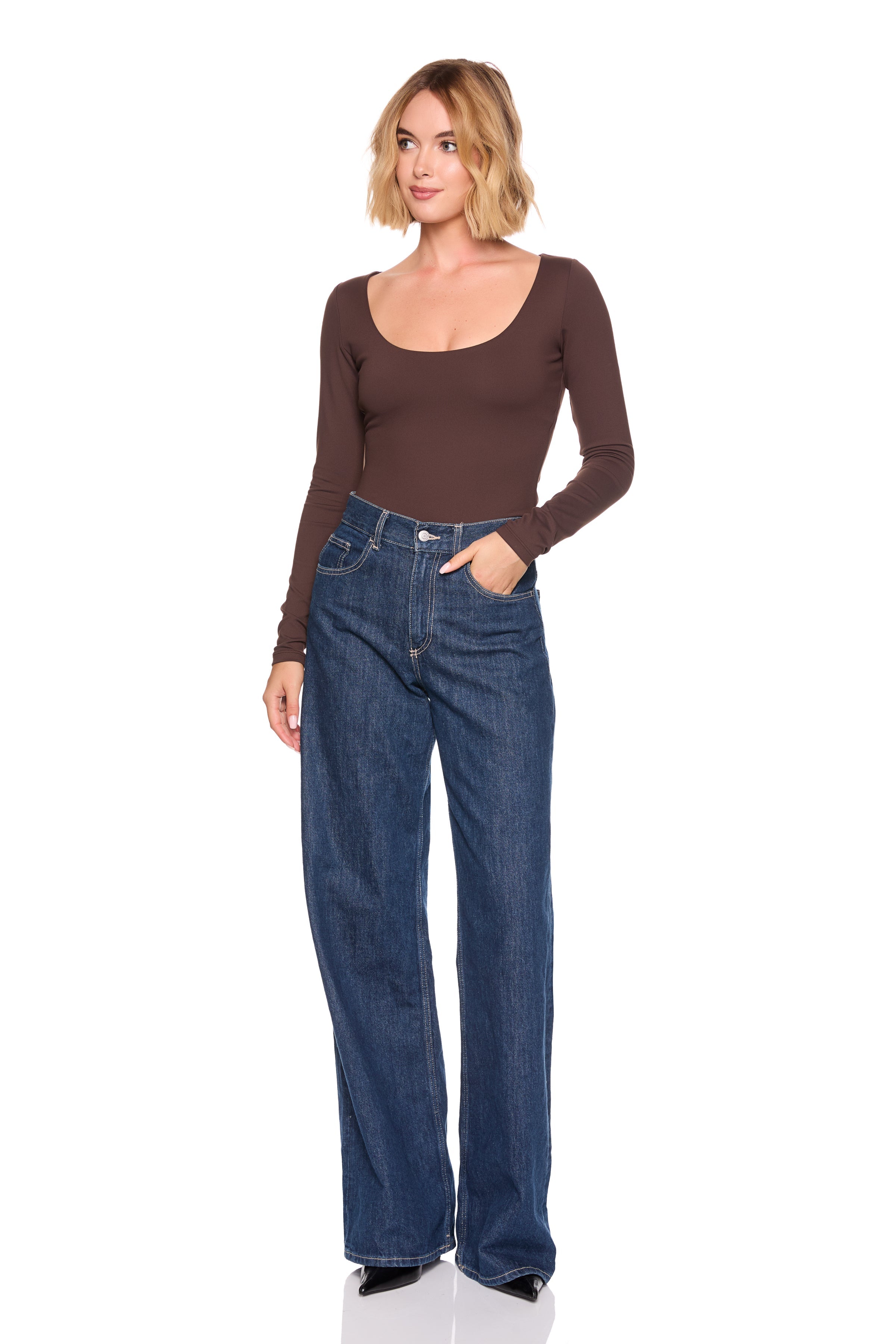 essential scoop front long lseeve top