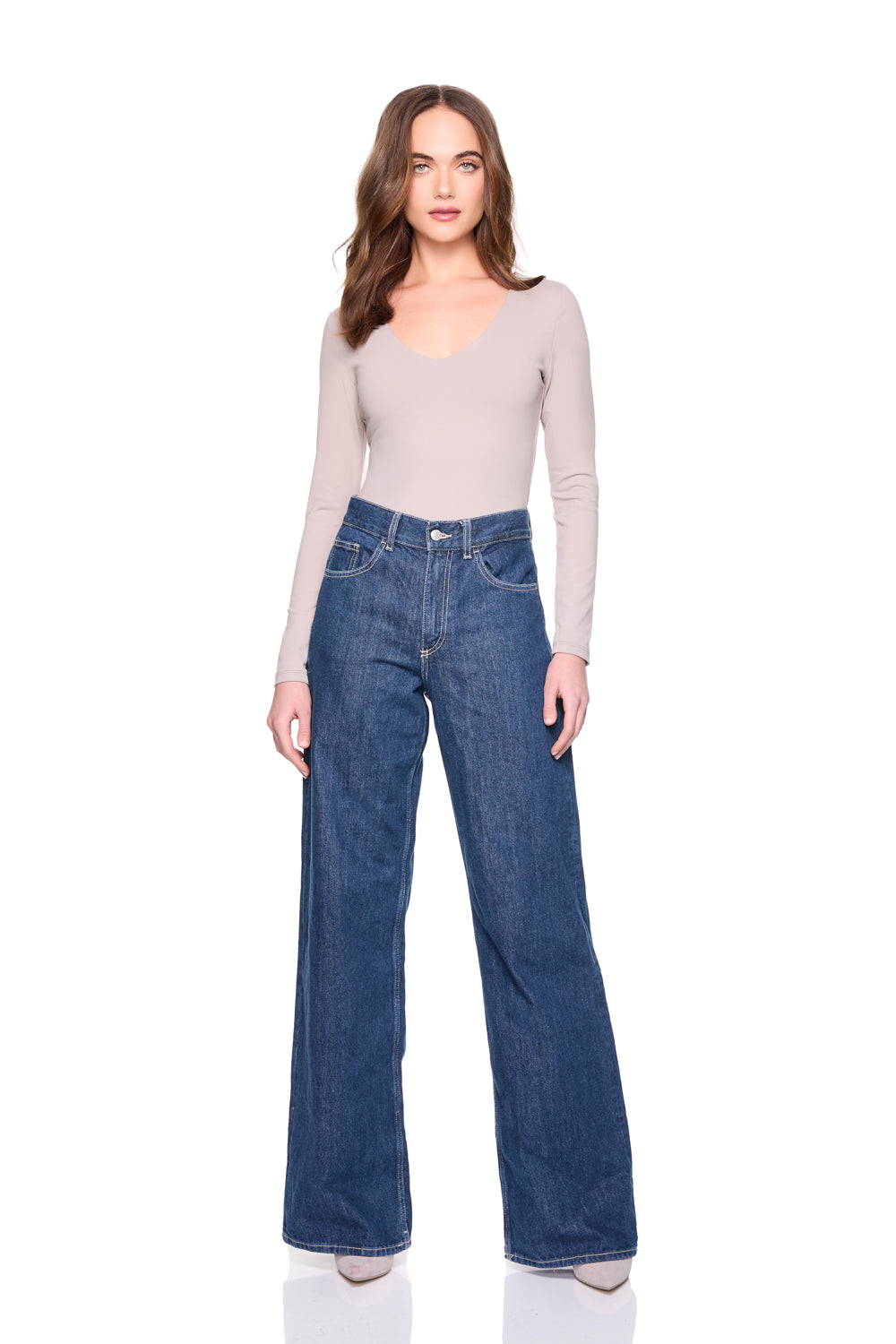 essential sexy v long sleeve